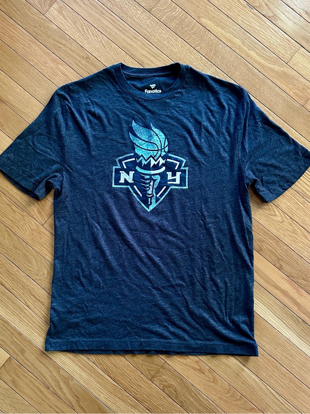 New York Liberty Distressed Fanatics Tri Blend WNBA T-Shirt - Medium